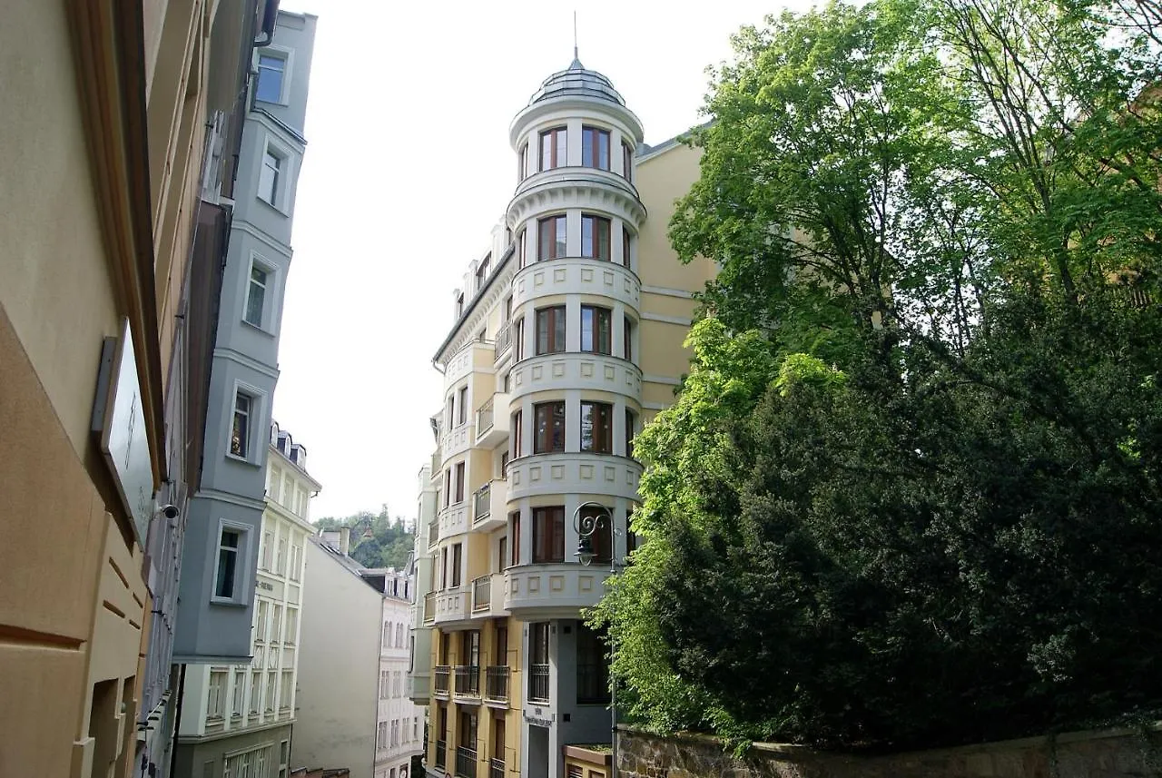 Karlovy Vary, Dum U Mari Magdaleny - 100 M Od Vridla